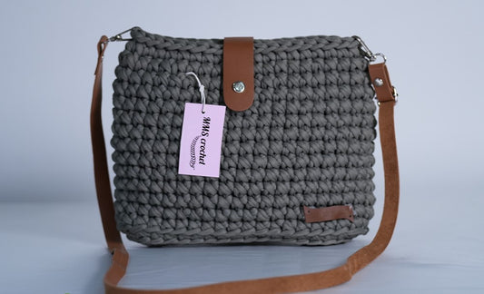 Handmade women's handbag (28x20cm)